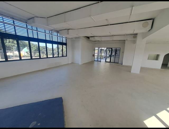 210M² BUSINESS CENTRE TO LET IN SUNNINGDALE